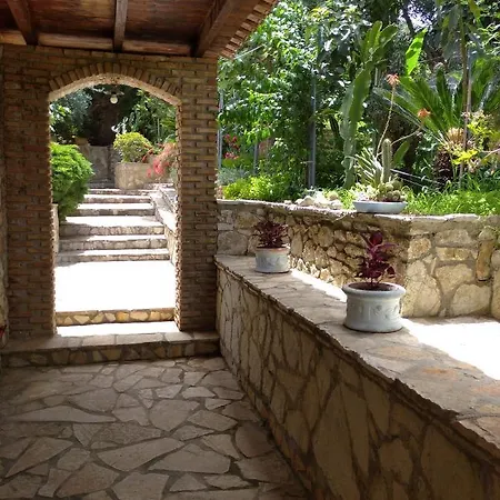 בית הארחה Mila La