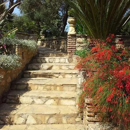 Mila La בית הארחה