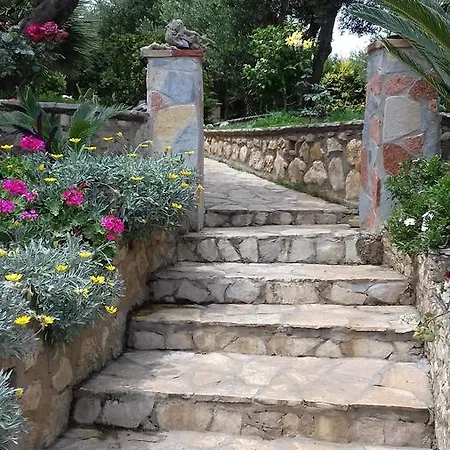 Mila La בית הארחה