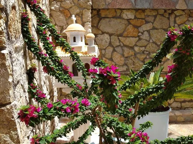 Pensionat Mila La Kástro Tornéze