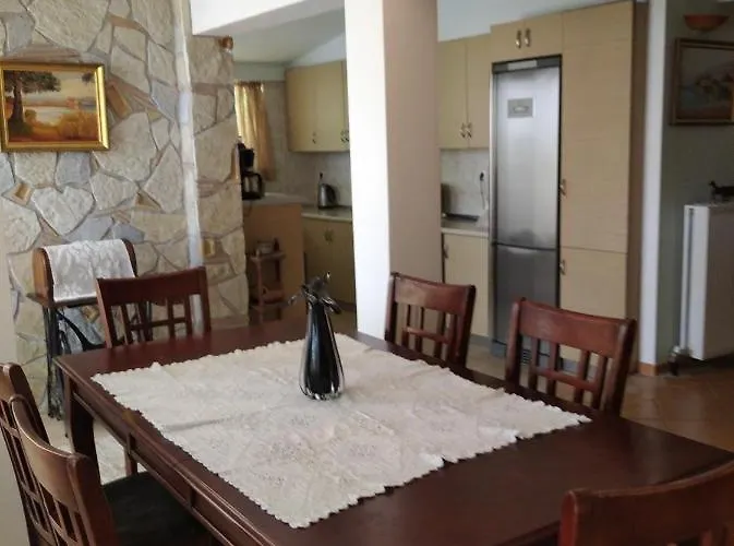 Mila La Kástro Tornéze